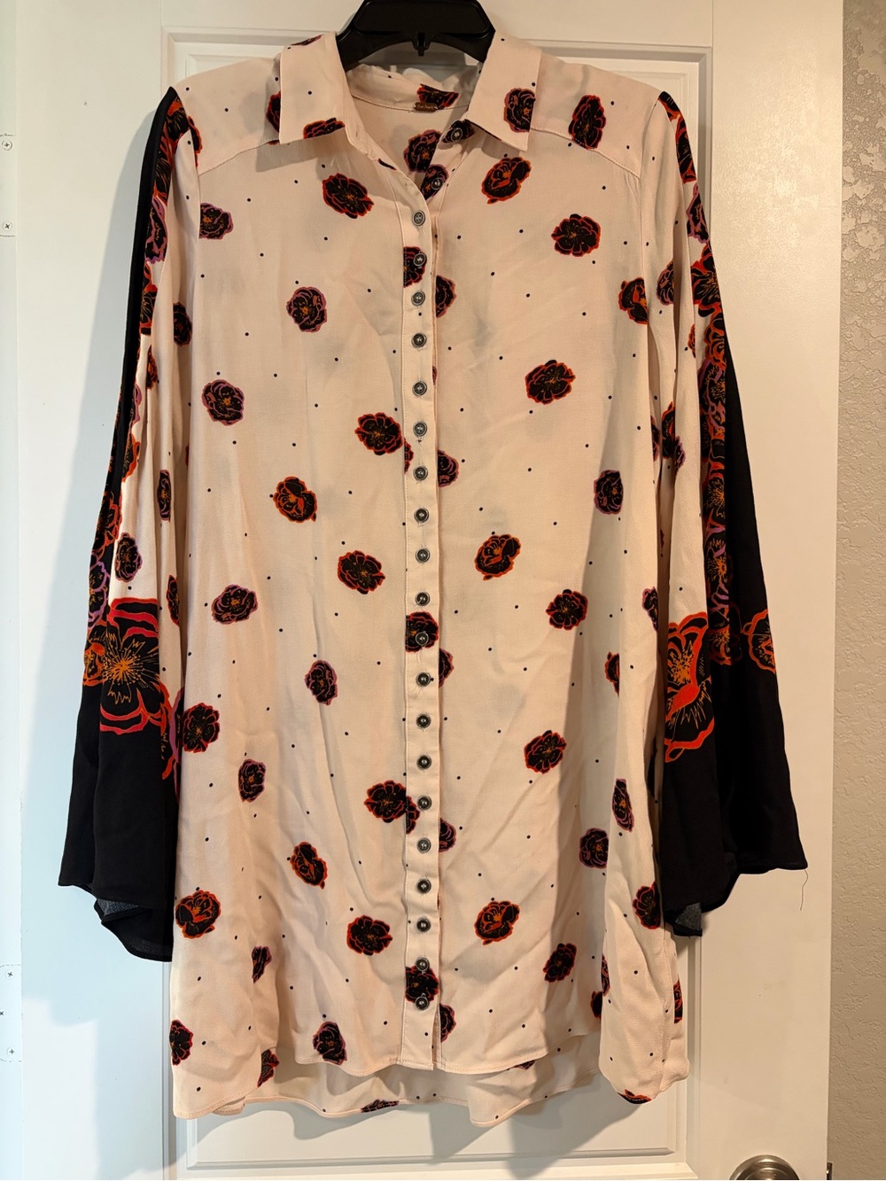 ✨Free People | Oversized Tunic with Bell Sleeves - Cream, Black & Red
